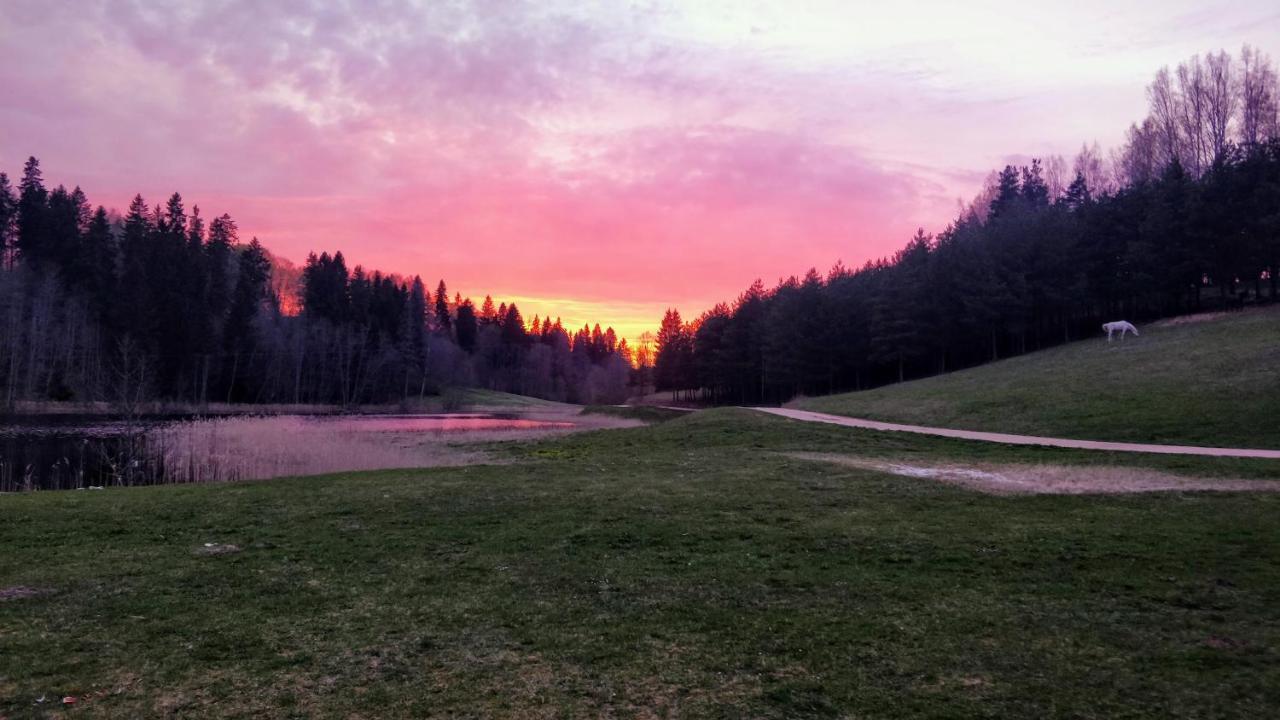 Eha Farmstay Rouge Bagian luar foto